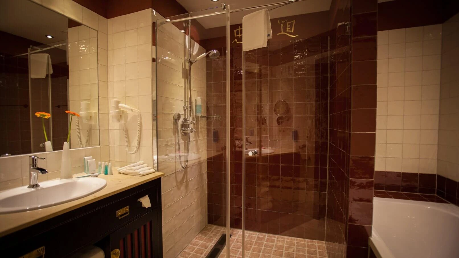 HOTEL BAVIERA – Manises y Artesanía – Alemania