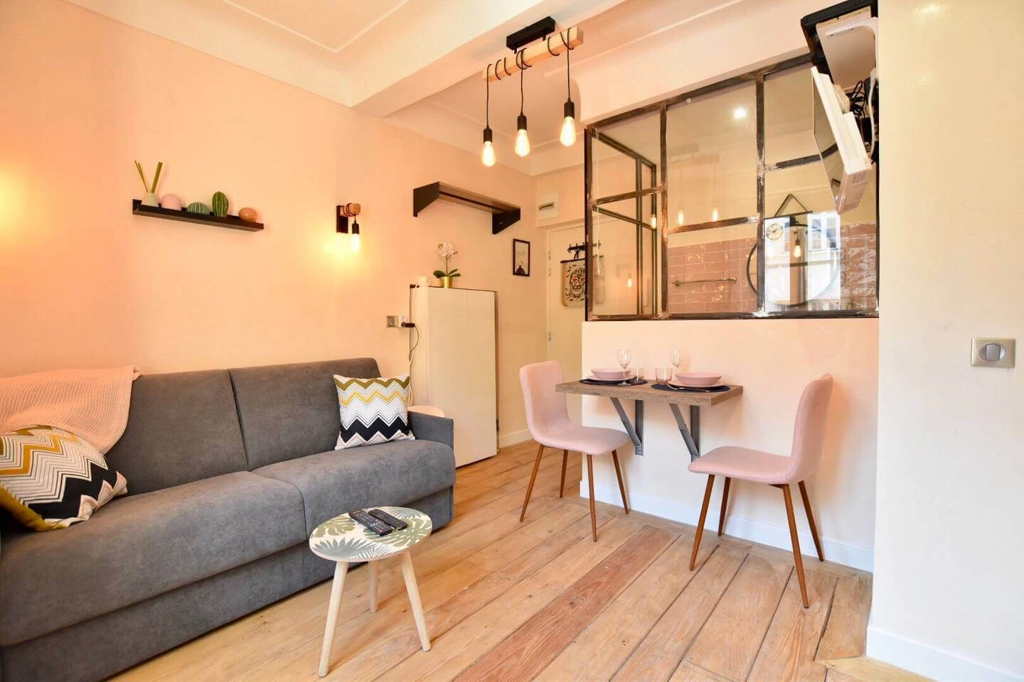 MINI APARTAMENTO EN NIZA