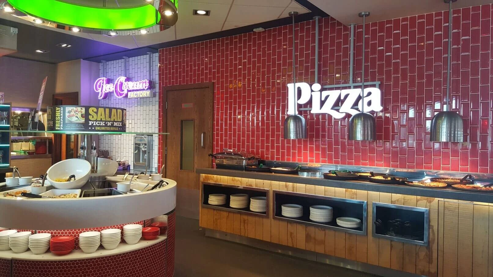 Pizza Hut – Metro – Inglaterra